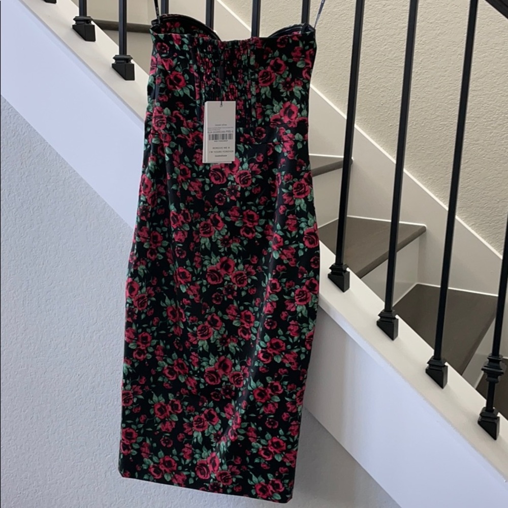 Lavish Alice Corset Dress - Picture 7 of 10